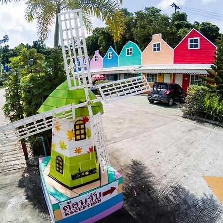 Holland Resort Phuket Bagian luar foto