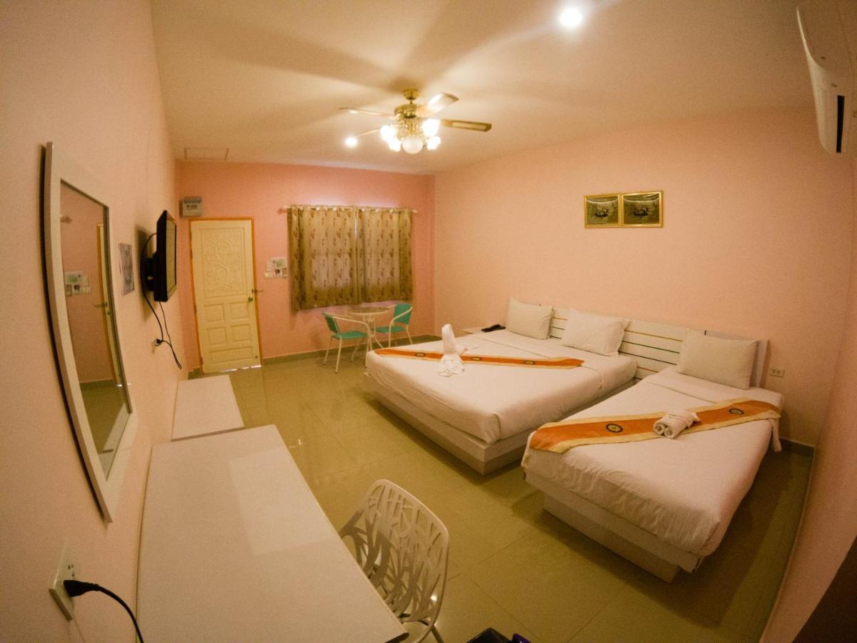 Holland Resort Phuket Bagian luar foto