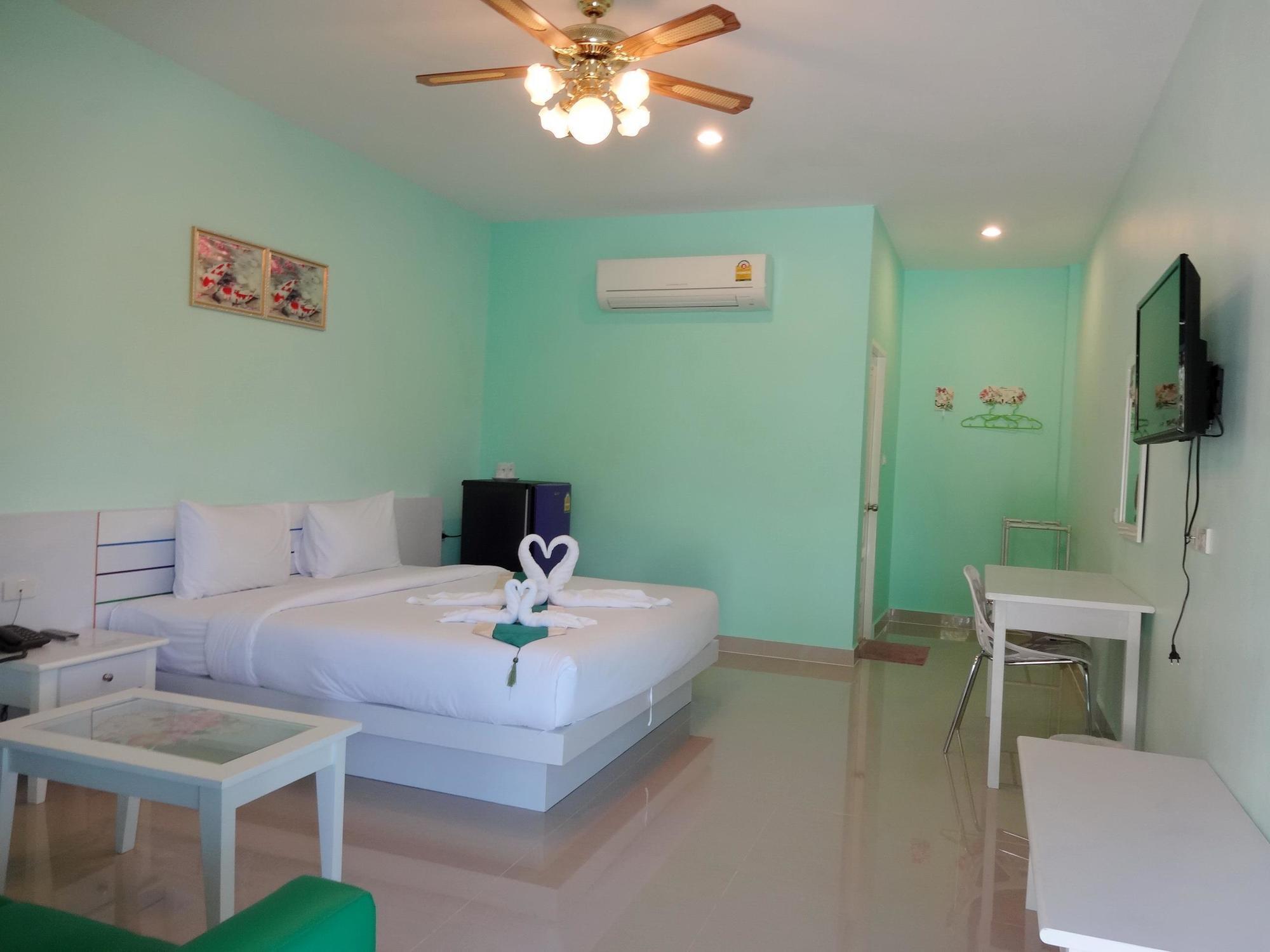 Holland Resort Phuket Bagian luar foto