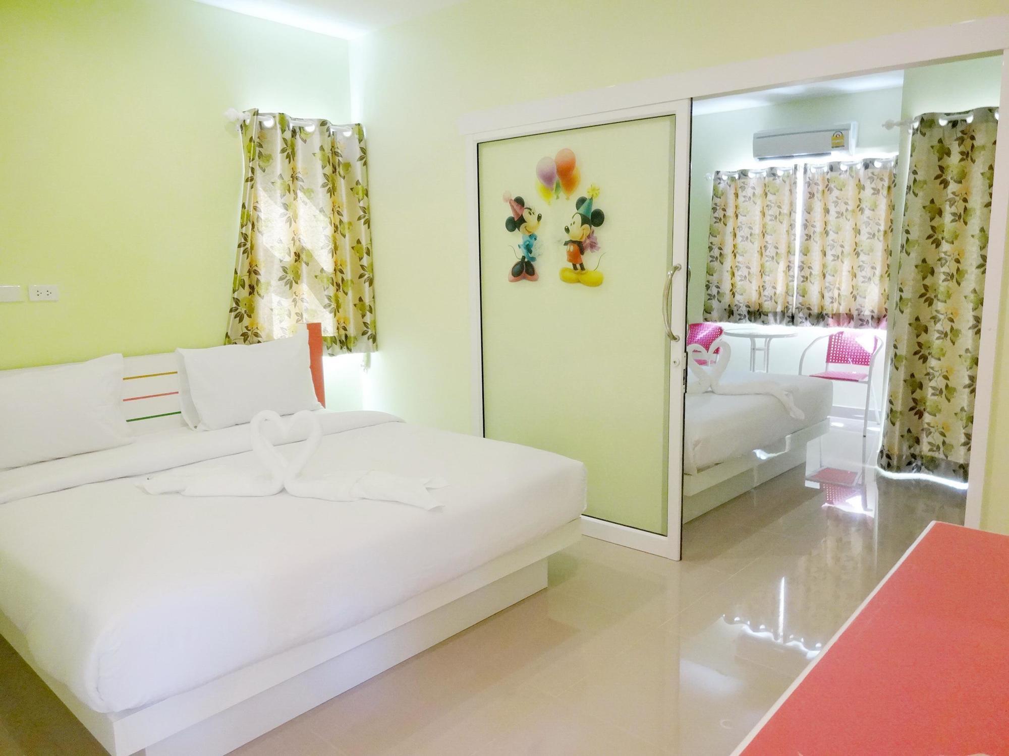 Holland Resort Phuket Bagian luar foto