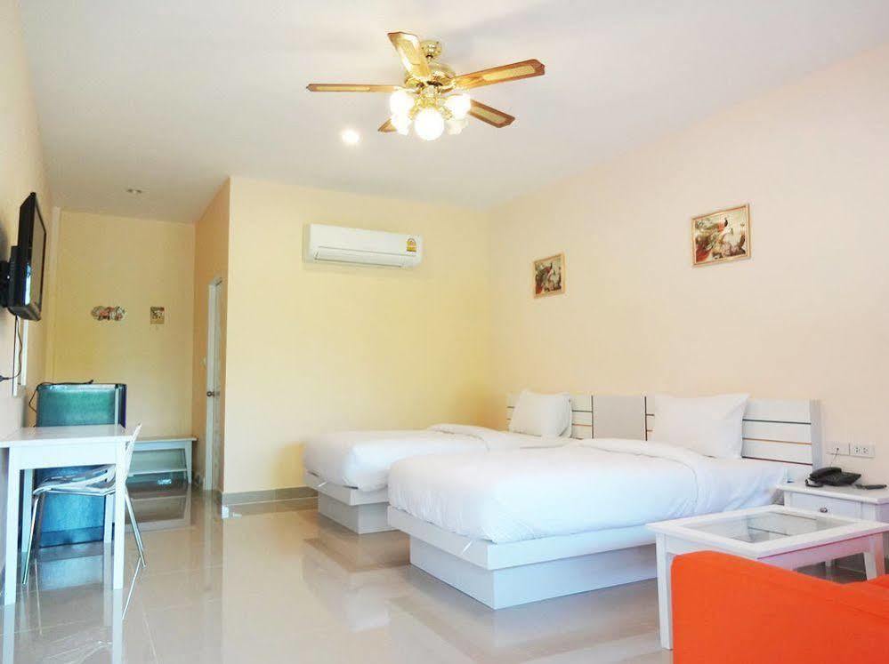 Holland Resort Phuket Bagian luar foto