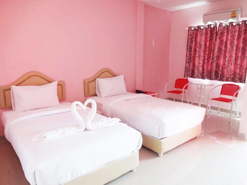 Holland Resort Phuket Bagian luar foto